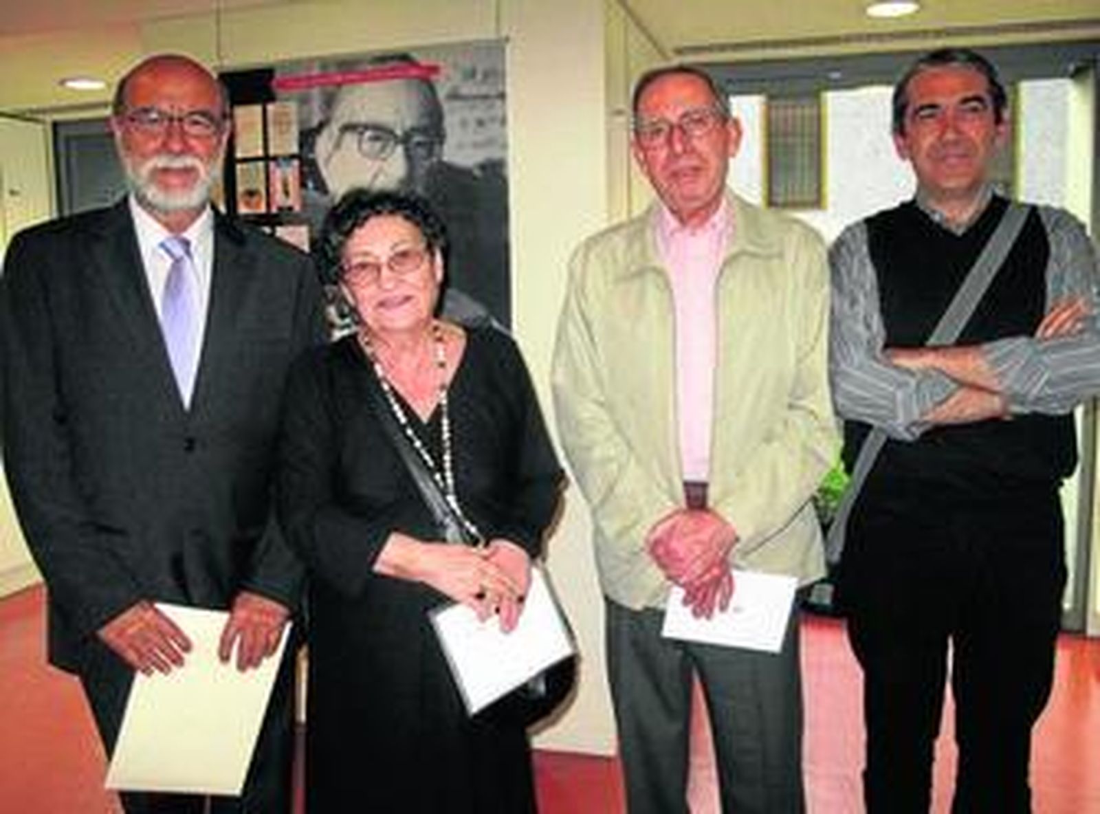 Homenaje a Luis Rosales con la lectura de sus versos