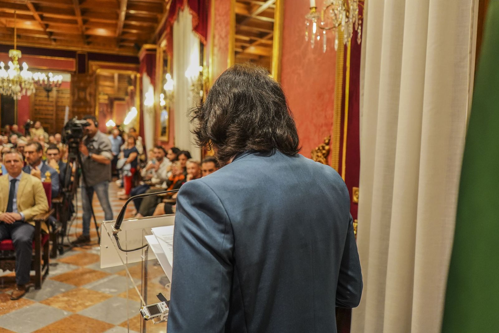 El Corpus se oficializa con el pregón de la mano de Juan Torres Fajardo 'Juan Habichuela'