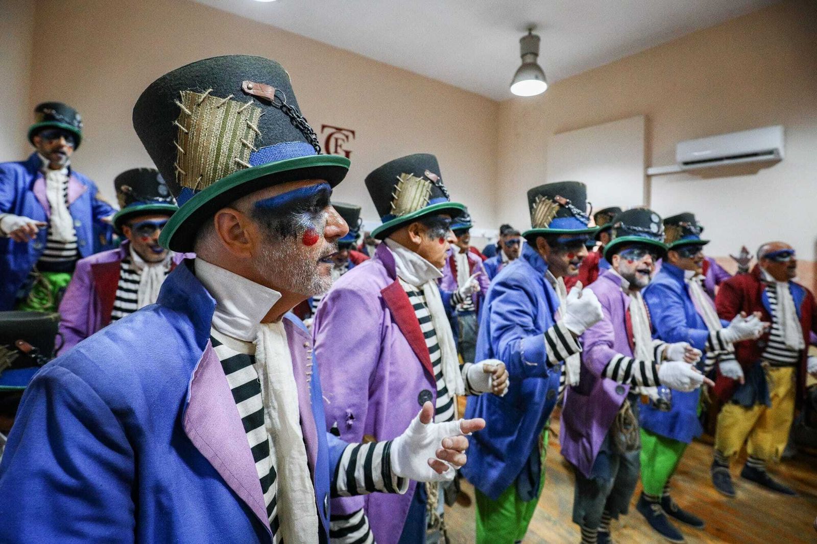 El ambiente en los camerinos del teatro Falla