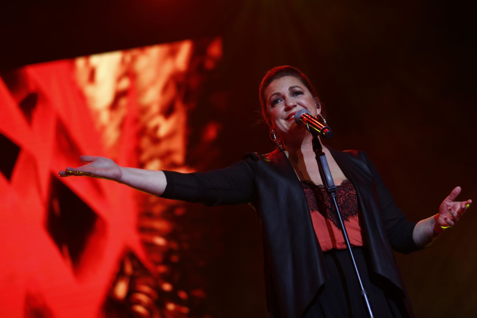 Actuación de Niña Pastori en Granada.