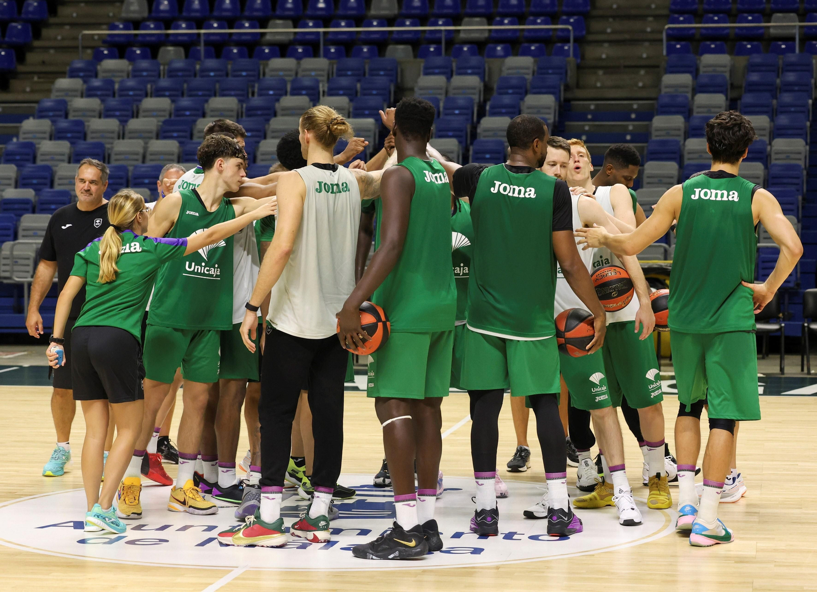 El Unicaja trabaja antes de ir a Murcia