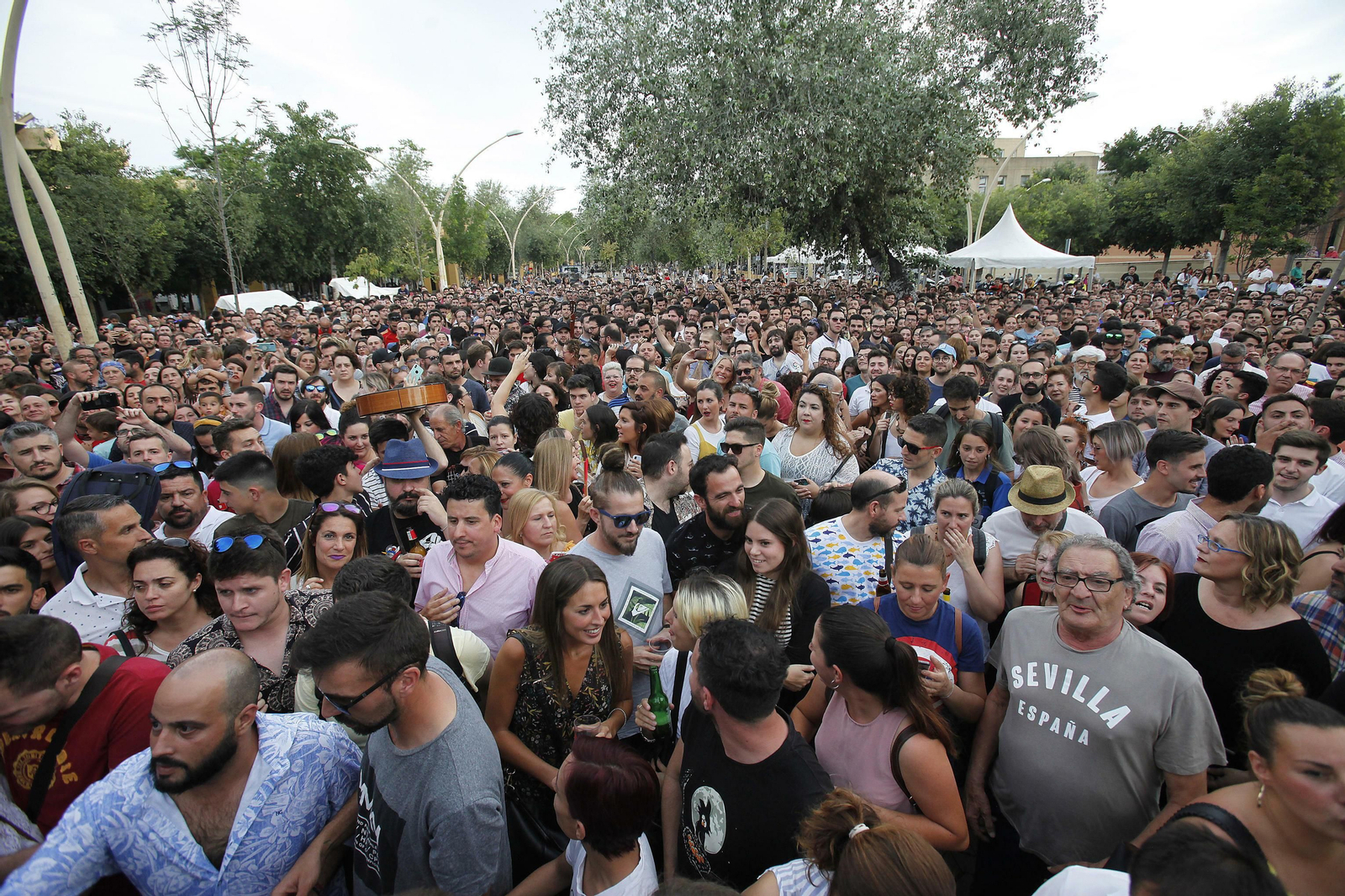 Fotos del homenaje a Juan Carlos Aragón en la Alameda