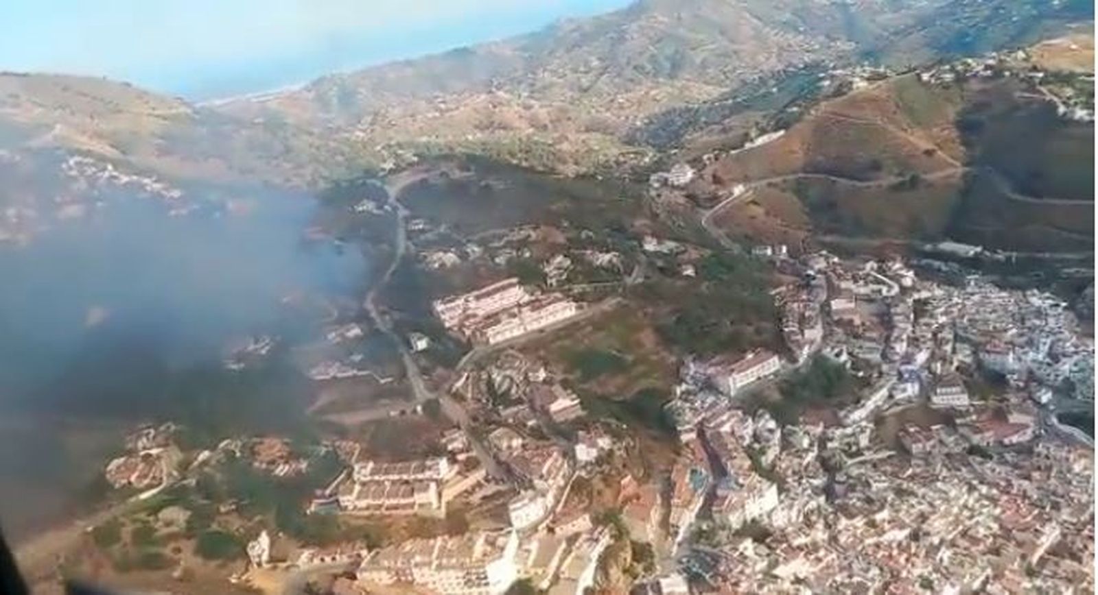 Incendio en Cómpeta.