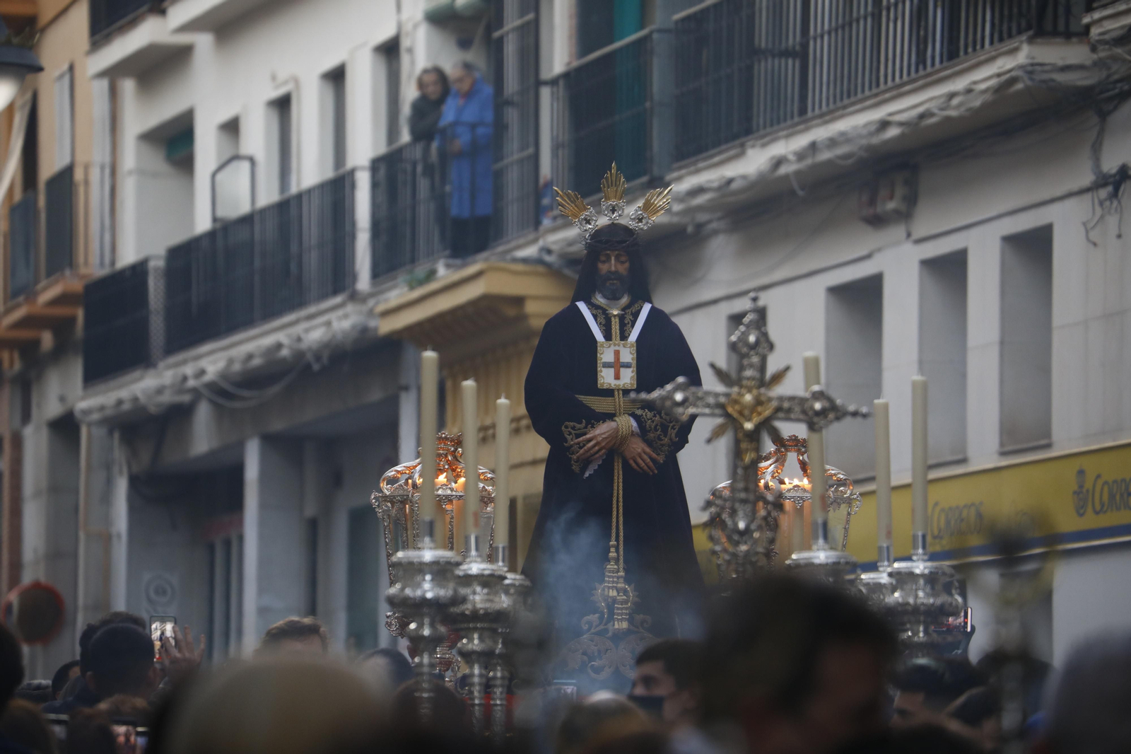 El traslado de Nuestro Padre Jesús Nazareno Rescatado, en imágenes