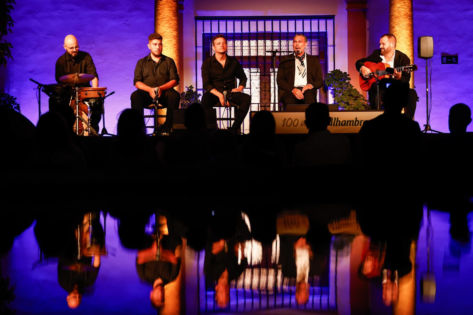 Pedro el Granaíno hace vibrar la Abadía del Sacromonte durante I Bienal de Flamenco de Granada: en imágenes