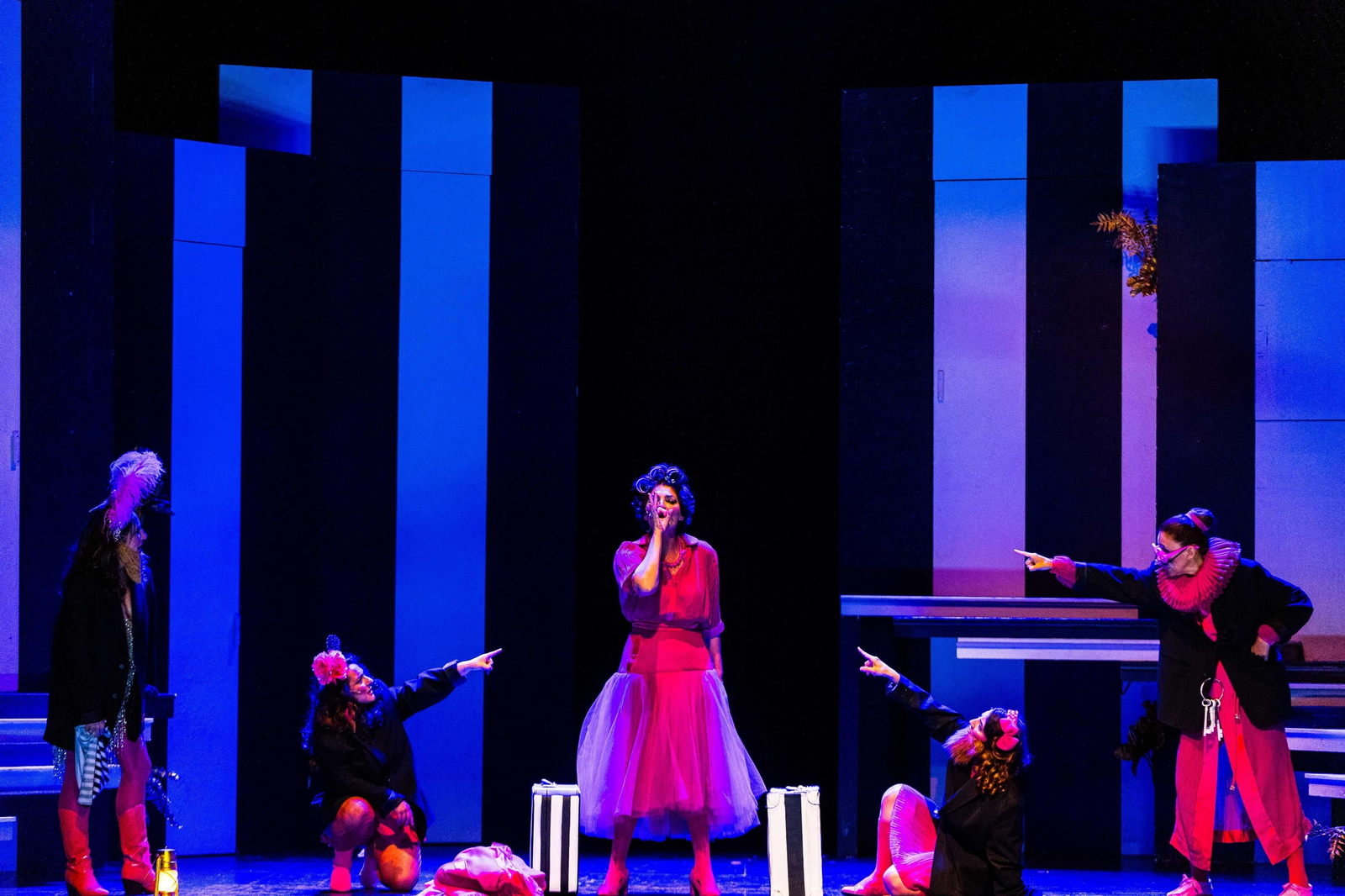 'Las asambleístas' llegan al Teatro de las Cortes de San Fernando 'Las asambleístas' llegan al Teatro de las Cortes de San Fernando
