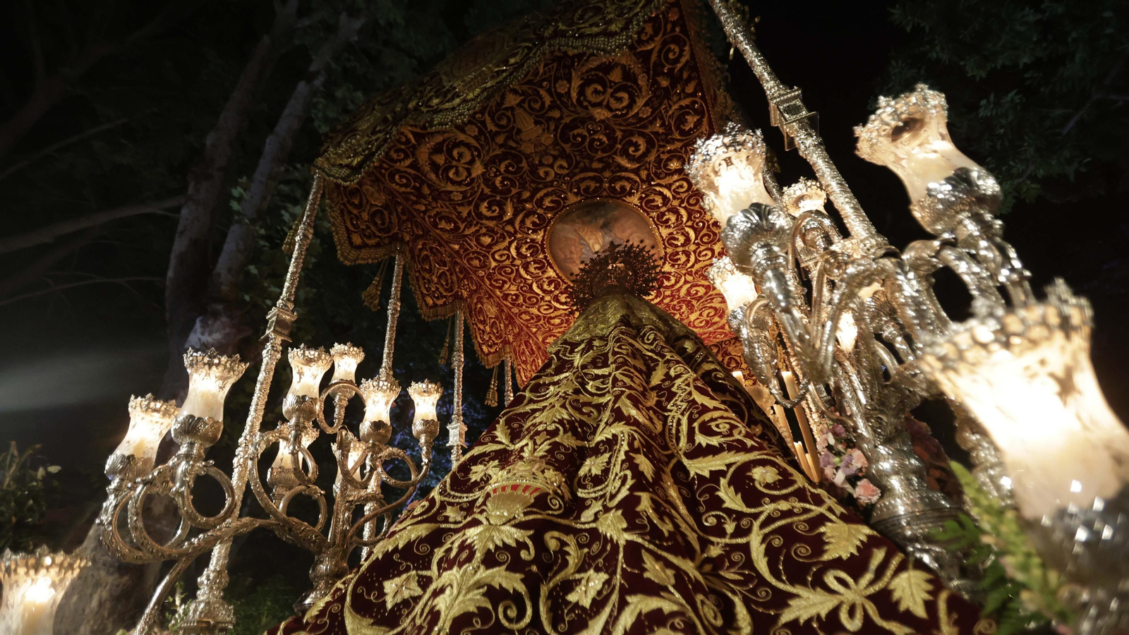 La Magna Mariana de Algeciras por el Parque María Cristina, en imágenes