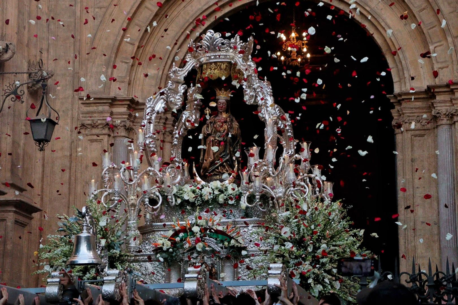 La procesión de la Virgen de la Victoria, en fotos