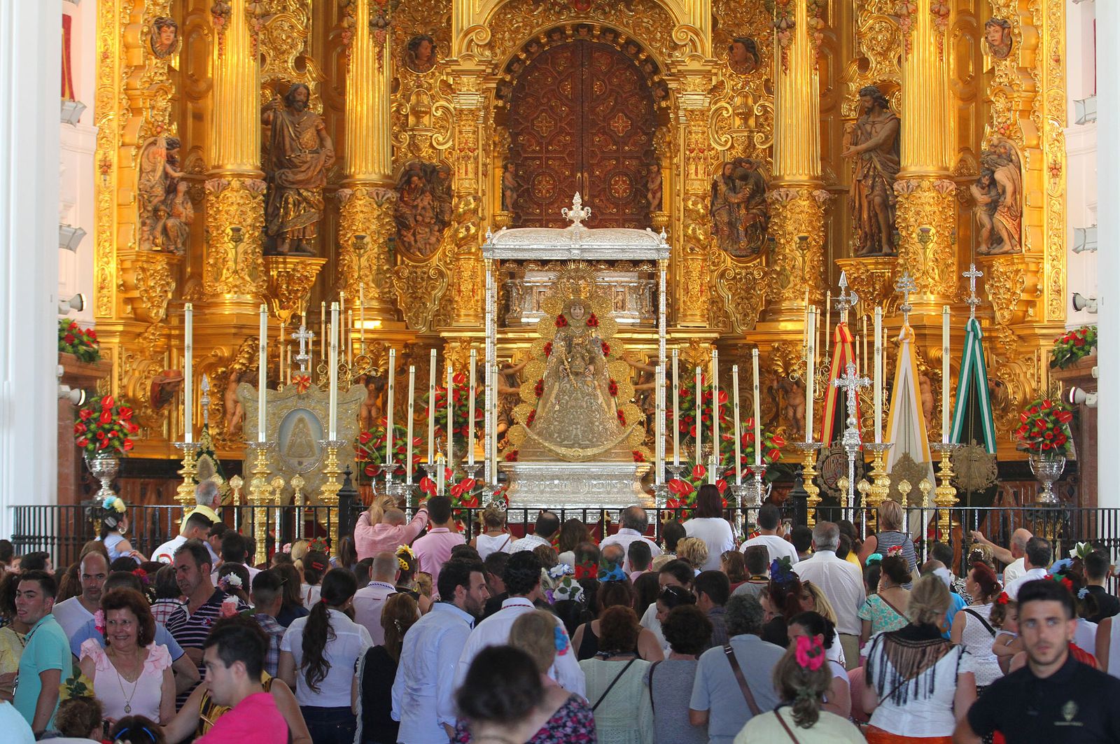 La aldea del Rocío se encuentra en Almonte.