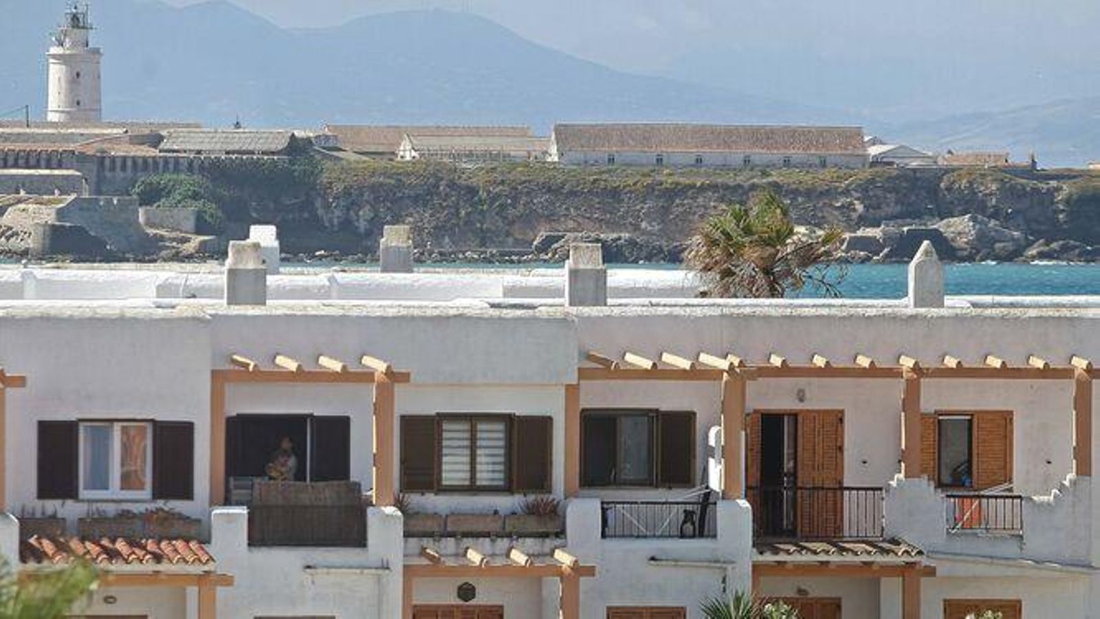Hilera de apartamentos en Tarifa