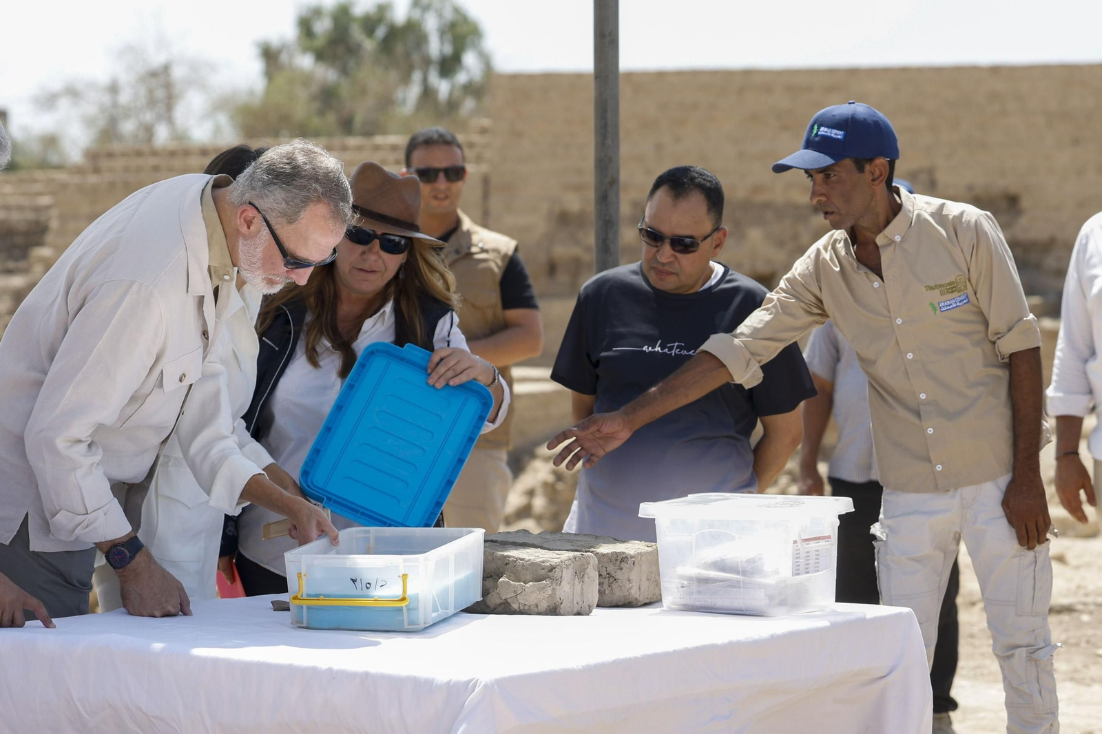 Las fotos de la visita de don Felipe y doña Letizia al Valle de los Reyes de Egipto, en Luxor