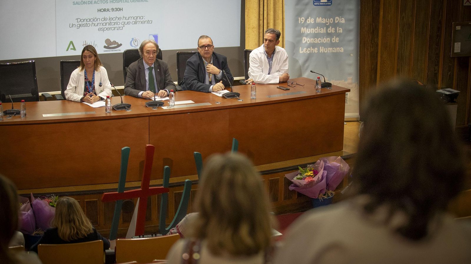 Momento de la apertura de las jornadas, celebradas en el salón de actos Momento de la apertura de las jornadas, celebradas en el salón de actos