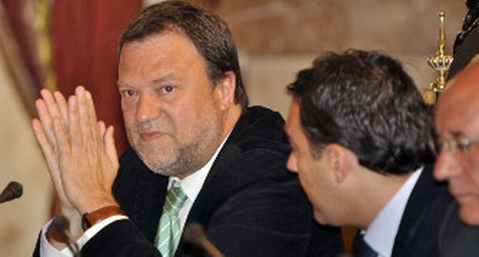 El ex alcalde Alfredo Sánchez Monteseirín, en un Pleno del Ayuntamiento de Sevilla.