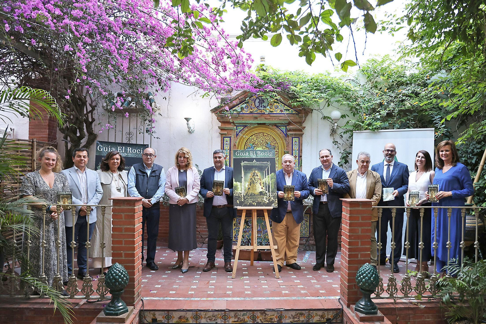 Imágenes de la presentación de la Guía del Rocío 2024 de Huelva Información