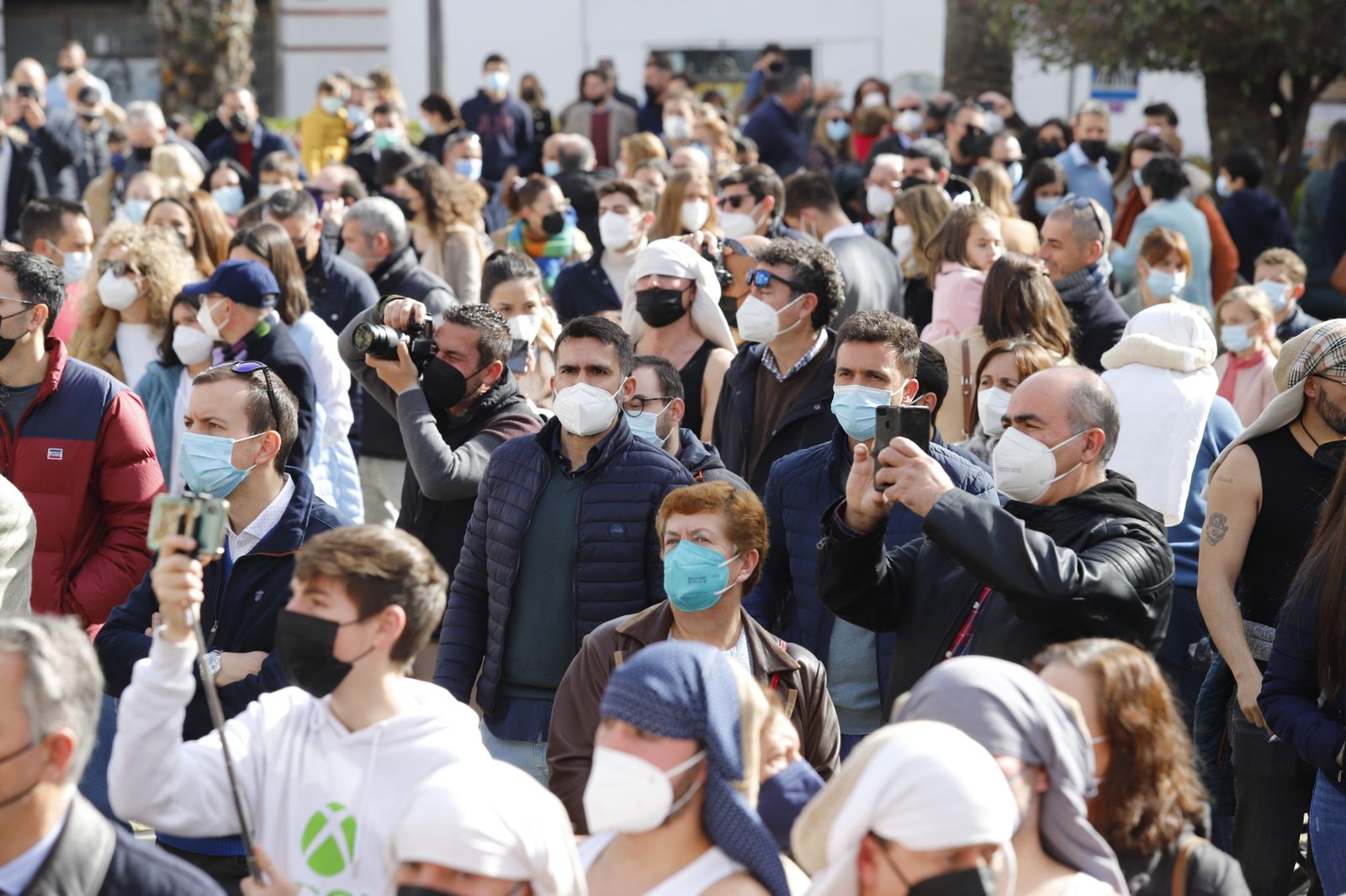 Imágenes del ambiente en la procesión de San Sebastián en Huelva