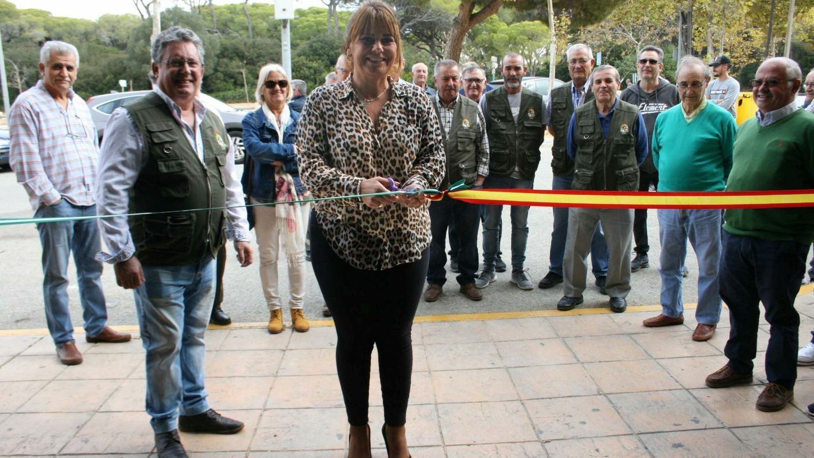 Elena Amaya inauguró el XLII Concurso de Canaricultura