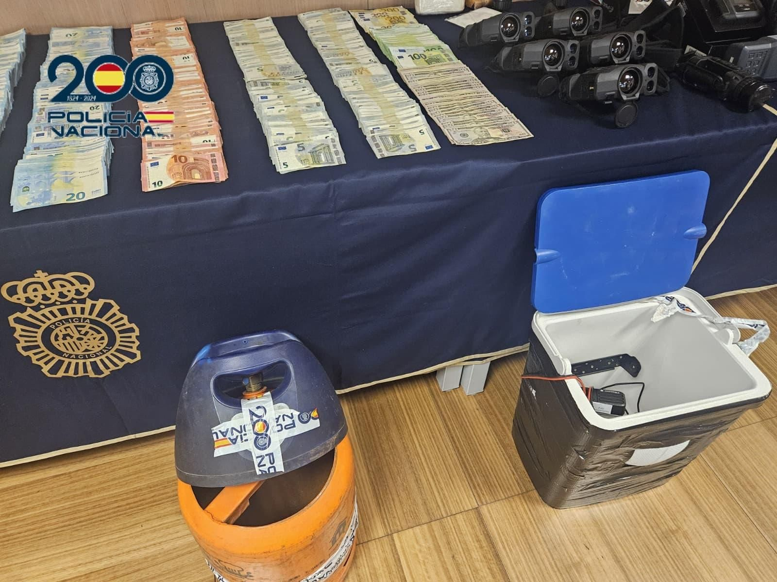 Efectos intervenidos por la Policía Nacional en la operación Efectos intervenidos por la Policía Nacional en la operación