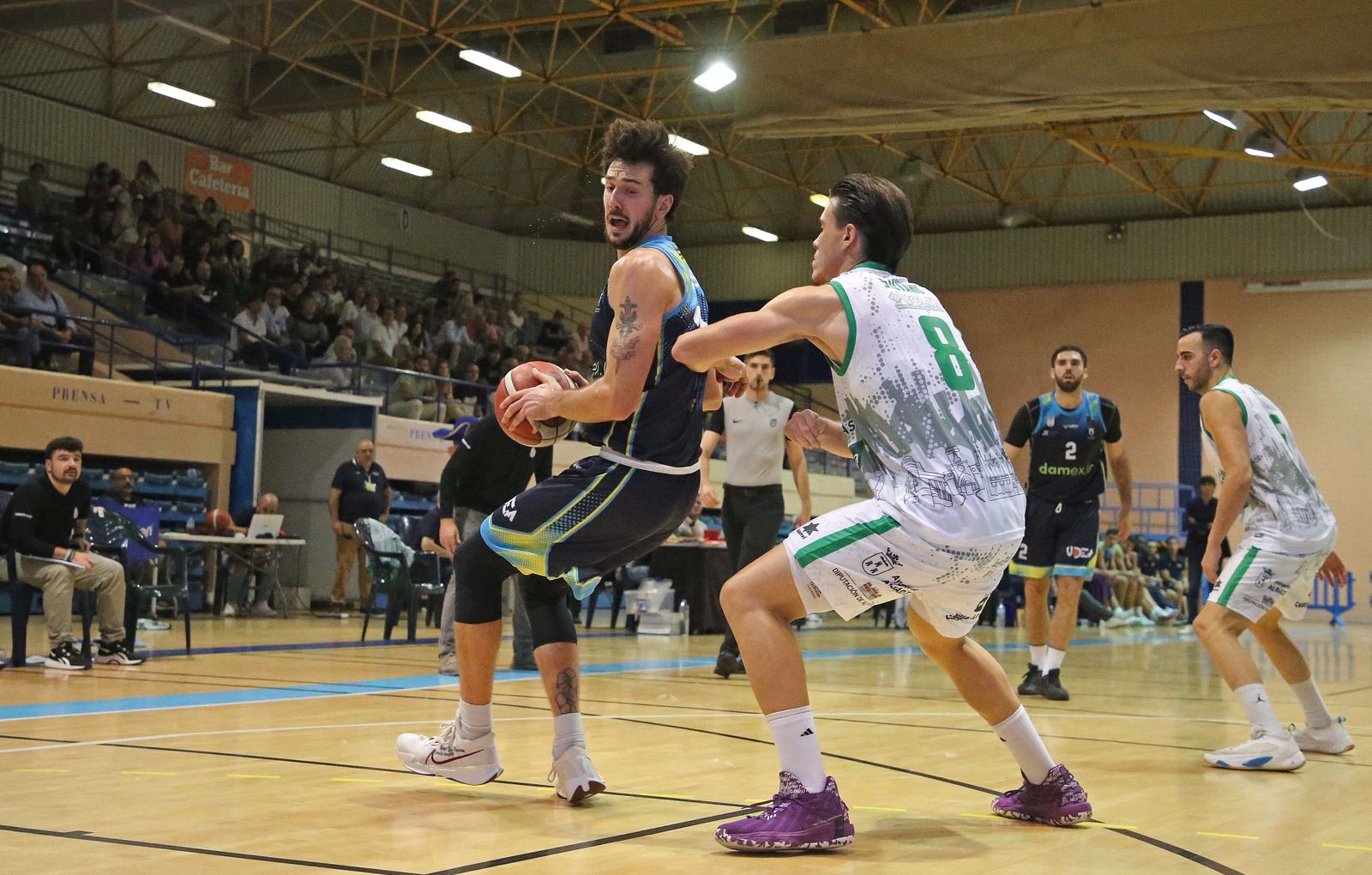 Las mejores fotos del UDEA - Albacete Basket