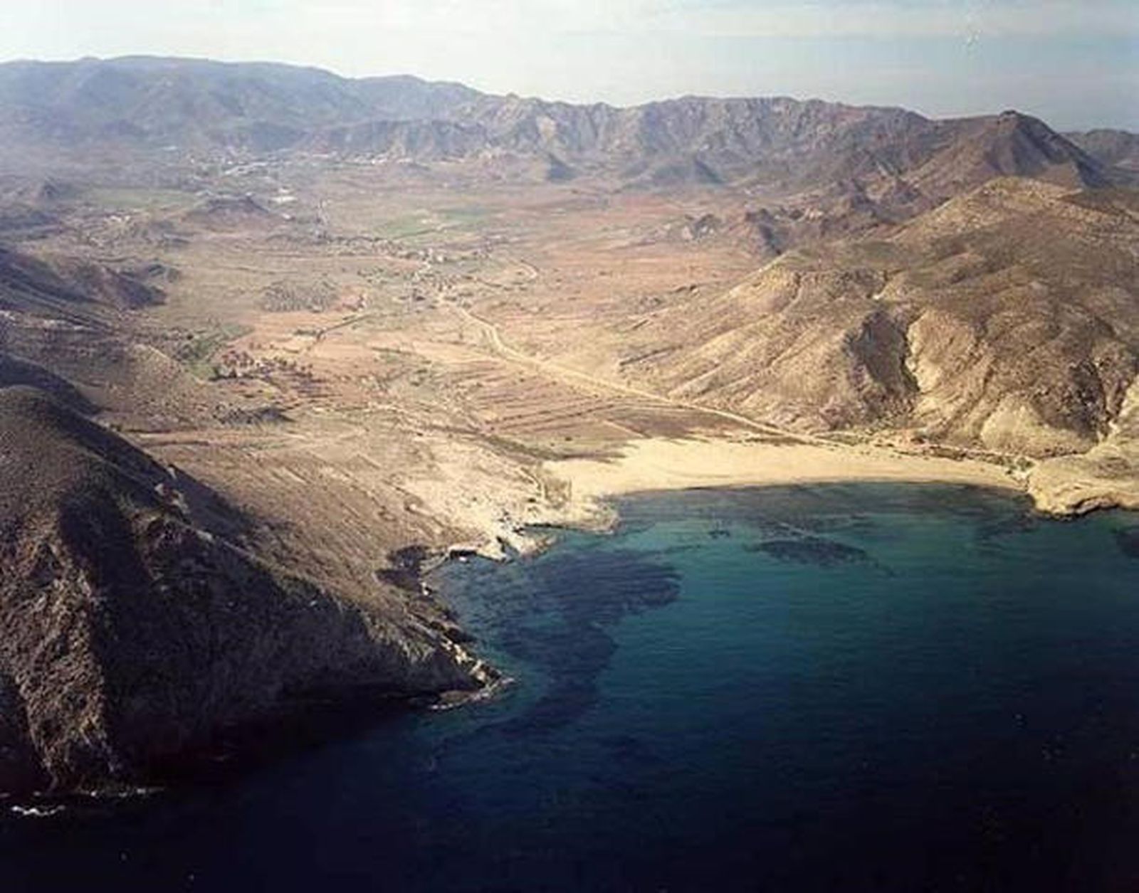 El Playazo está a 1.7 kms en línea recta de la zona proyectada para uno de esos hoteles rurales