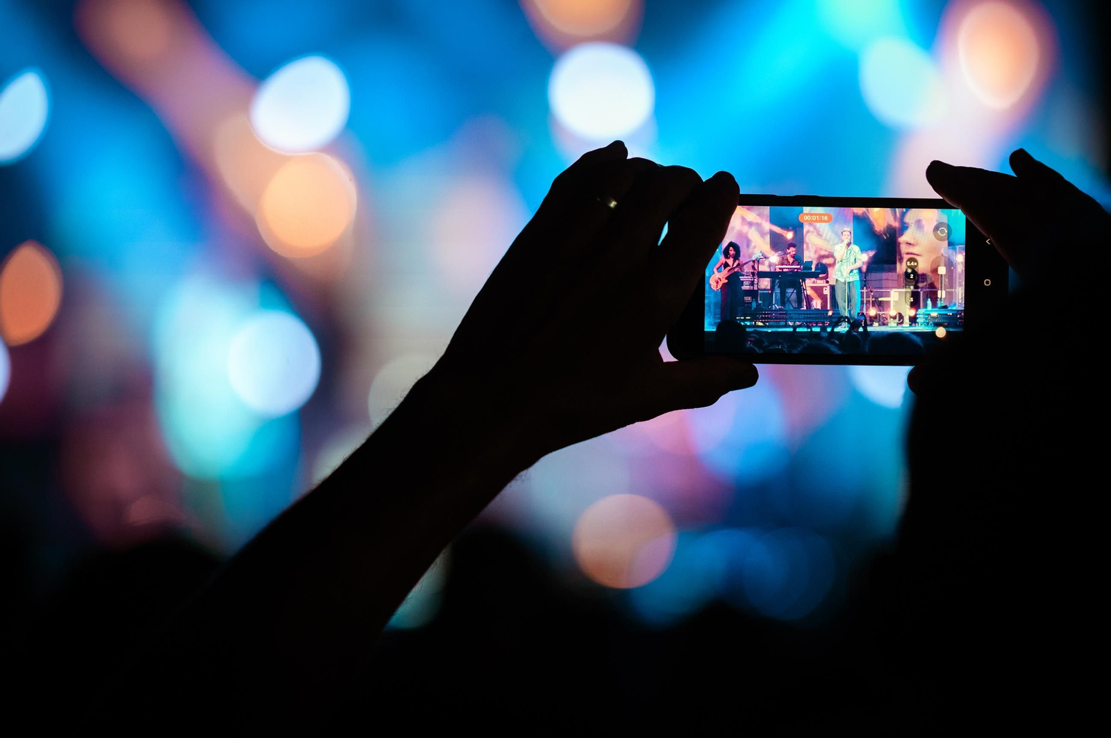 Imágenes de las capeas y del concierto de Antonio José en Trigueros