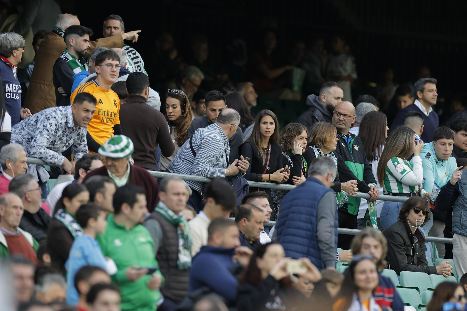 Búscate en las fotos del Betis - Real Madrid