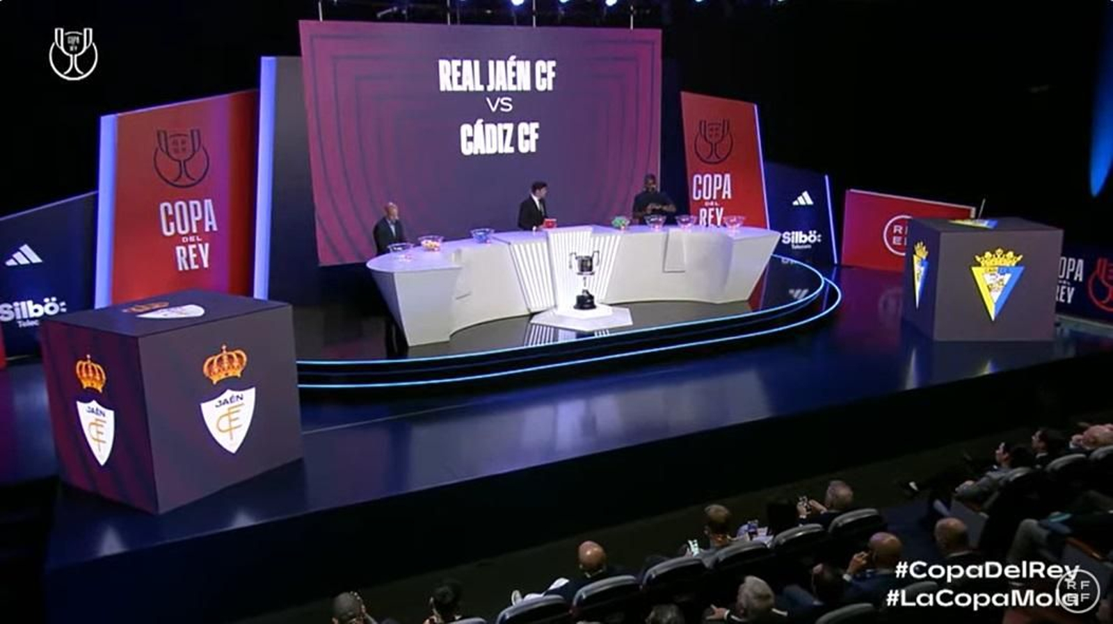 Momento del sorteo tras el emparejamiento copero andaluz.