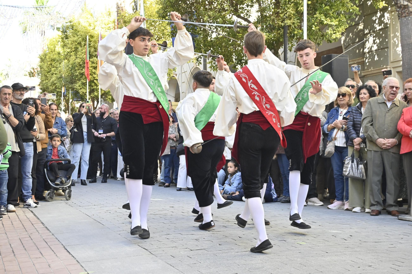 Las mejores mágenes del "II Encuentro de Danzas y Folclore Tradicional" de la provincia de Huelva