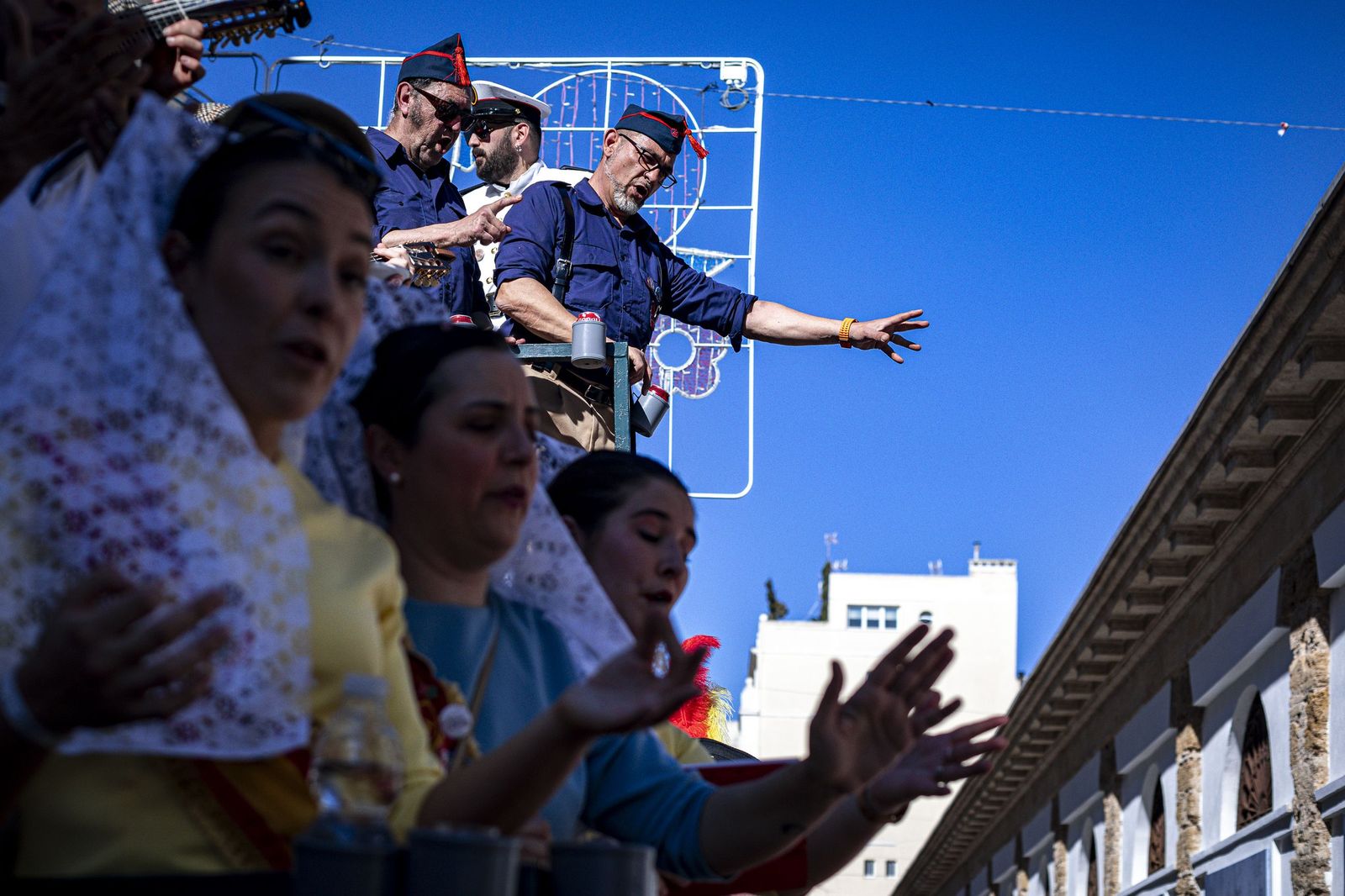 Las imágenes del Domingo de Piñata del Carnaval de Cádiz 2026