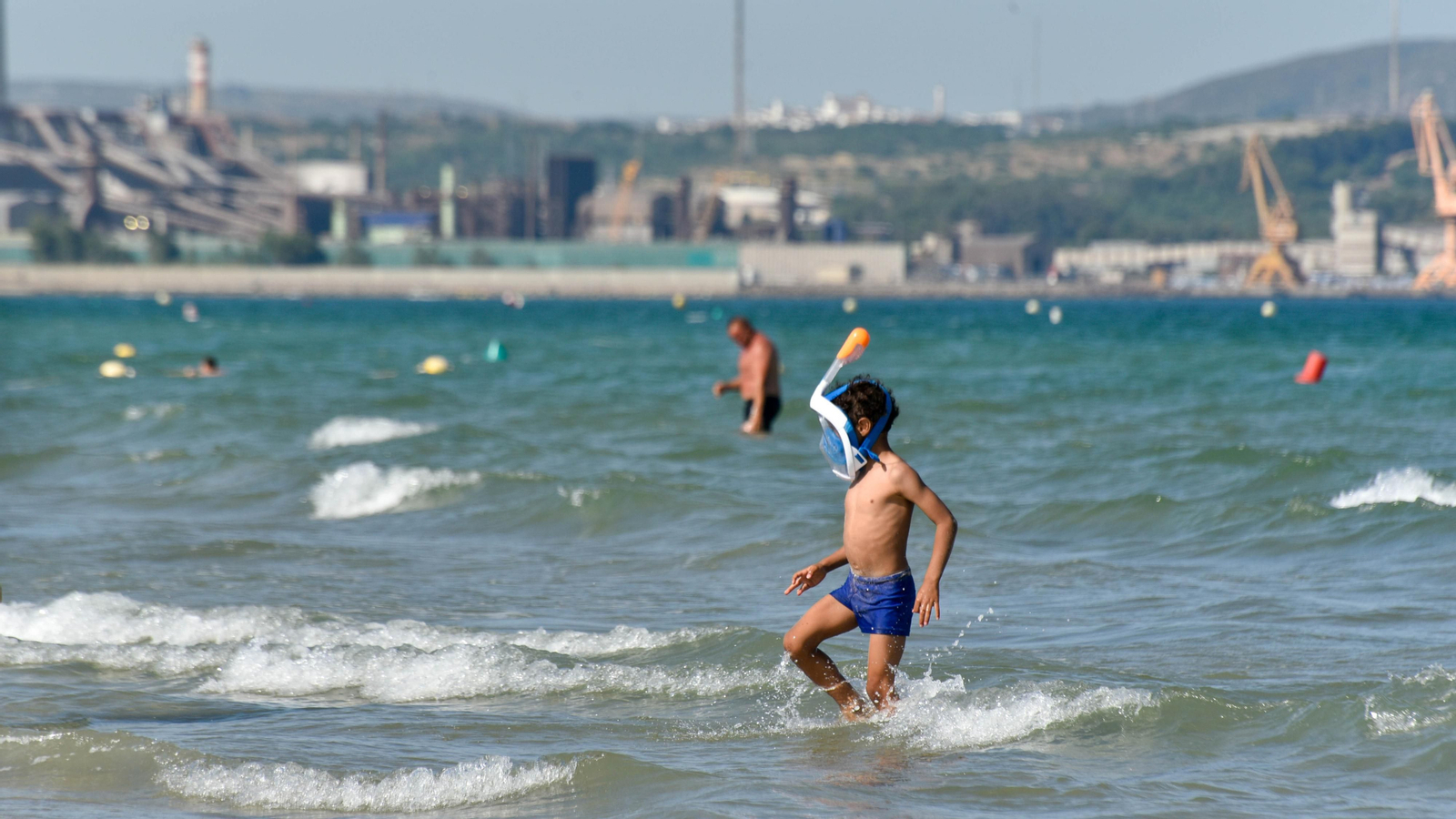 Las fotos de una tarde sol y playa en Algeciras