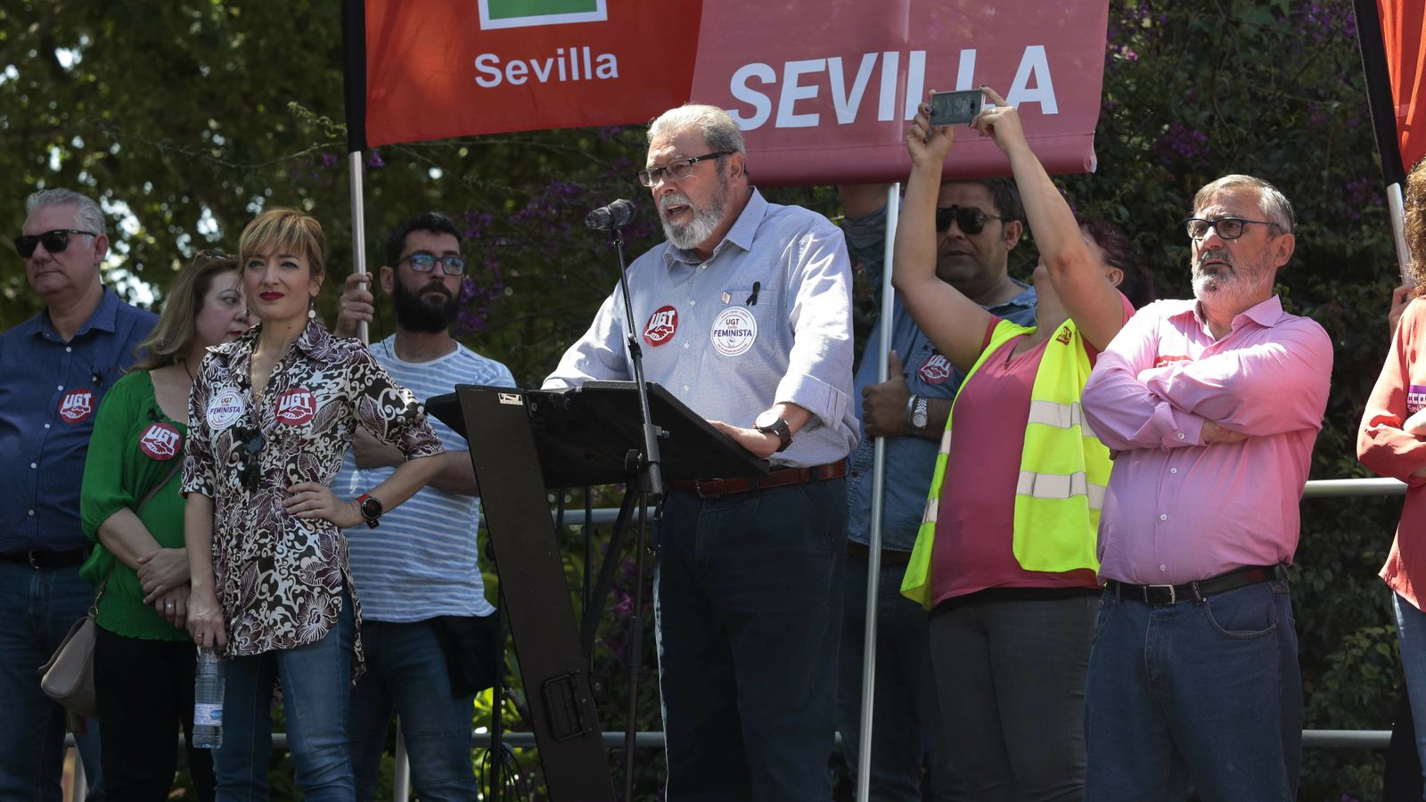 las imágenes de la  manifestación del Primero de Mayo en Sevilla