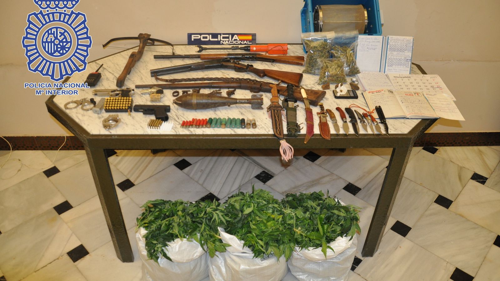 La granada de mortero intervenida en una casa de Osuna.