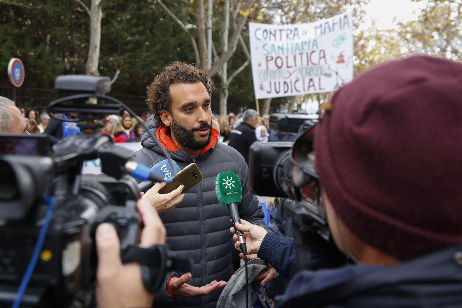 Imagen de archivo de Jesús Candel 'Spiriman' en una concentración por la sanidad pública