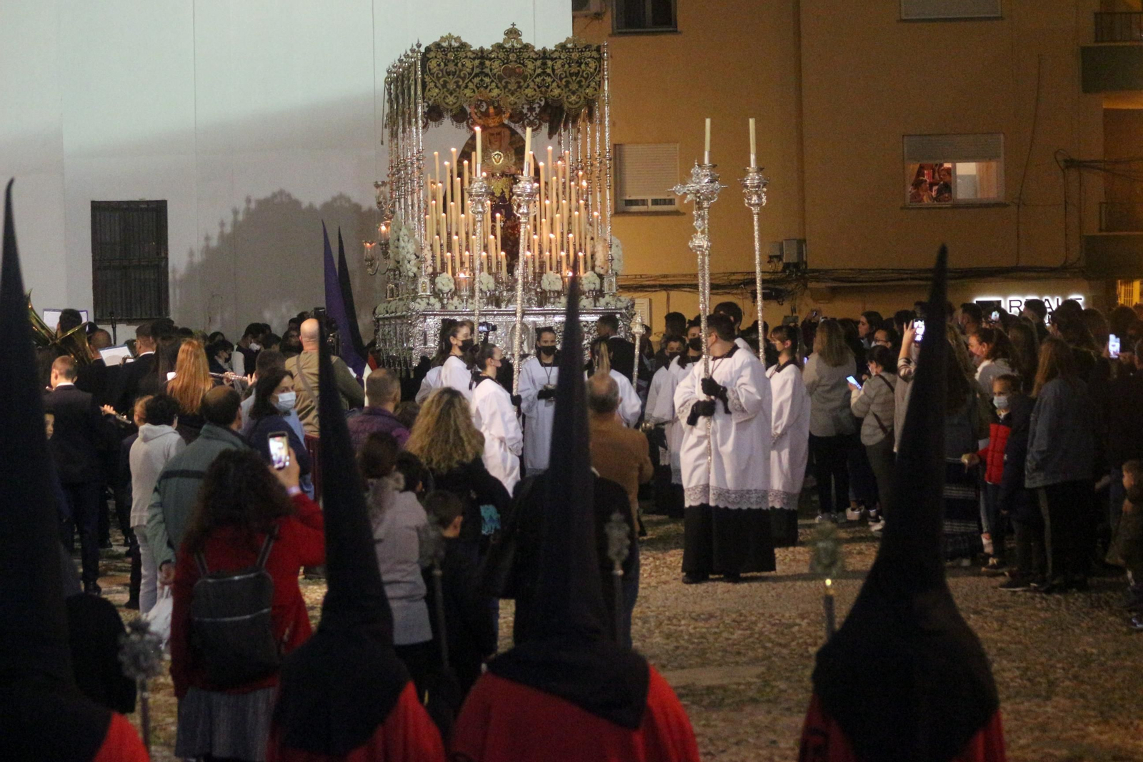 Las imágenes del Jueves Santo en Puerto Real: Nazareno