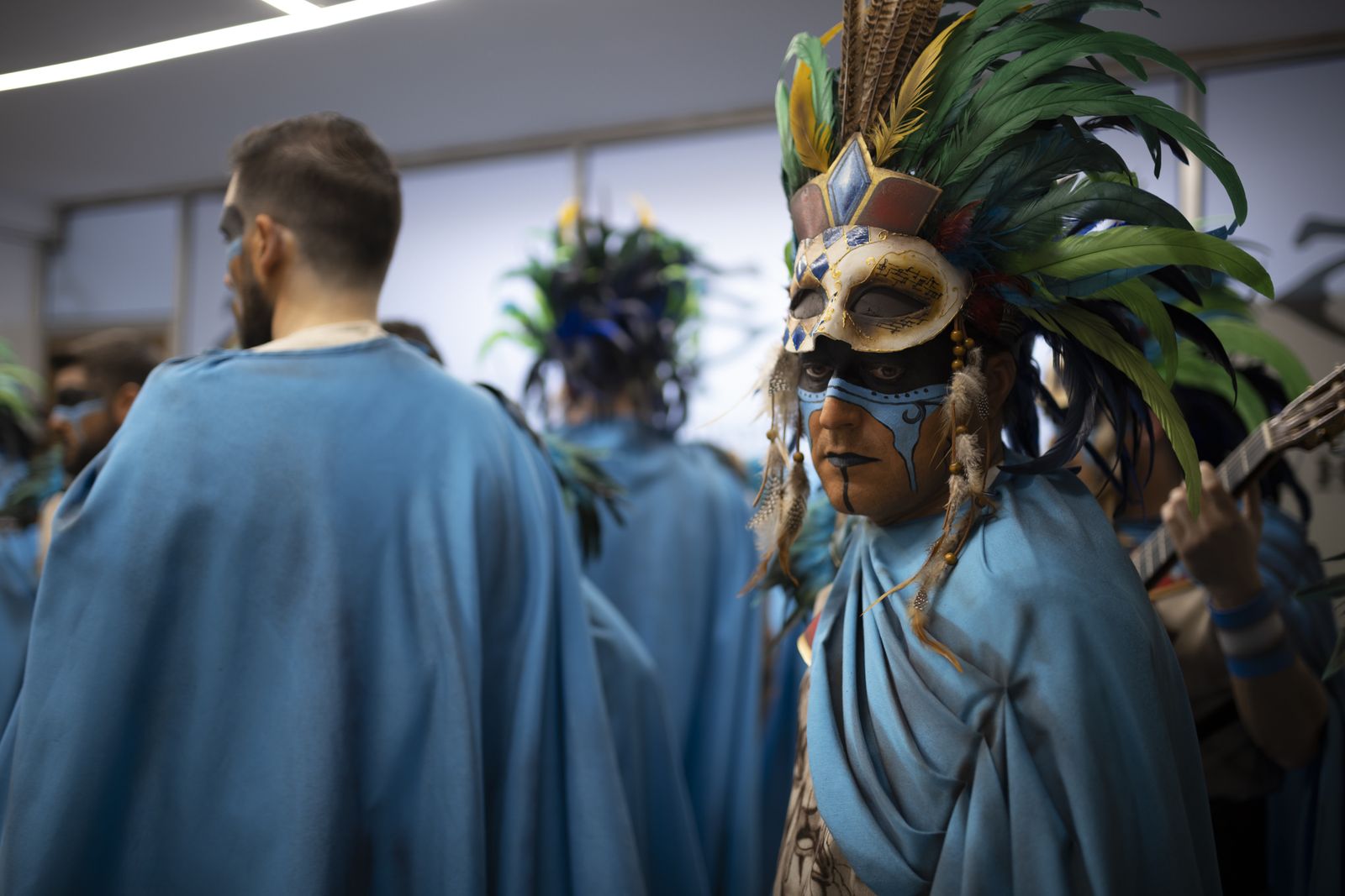Imágenes de la actuación de la comparsa de Bollullos "El sacrificio" en el Carnaval Colombino