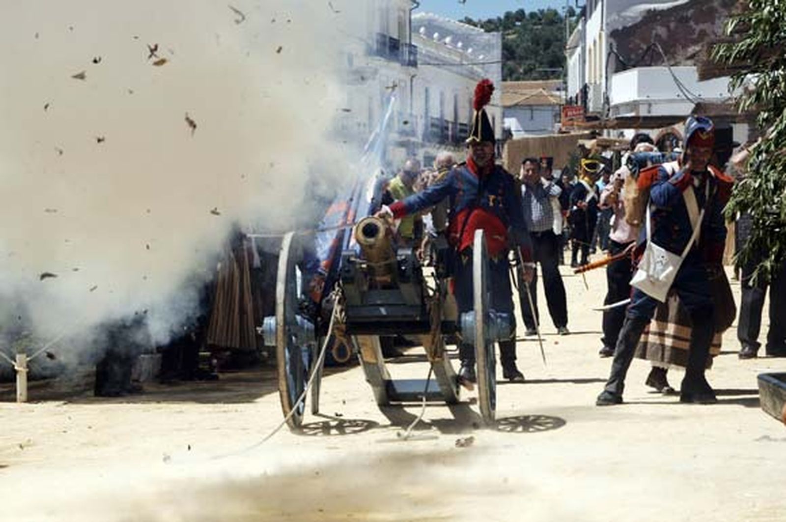 La localidad celebra por todo lo alto y hasta la bandera el bicentenario contra los franceses, nombrando alcalde de las fiestas al ex ministro Manuel Pimentel

Foto: Ramon Aguilar