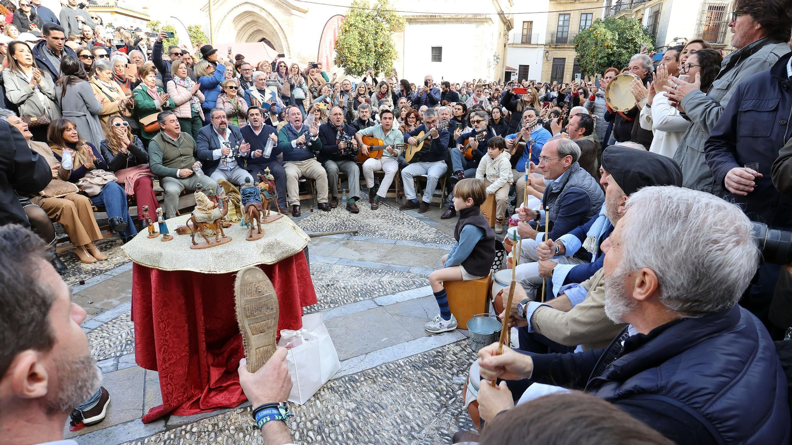 Imágenes de la zambomba BIC en Jerez