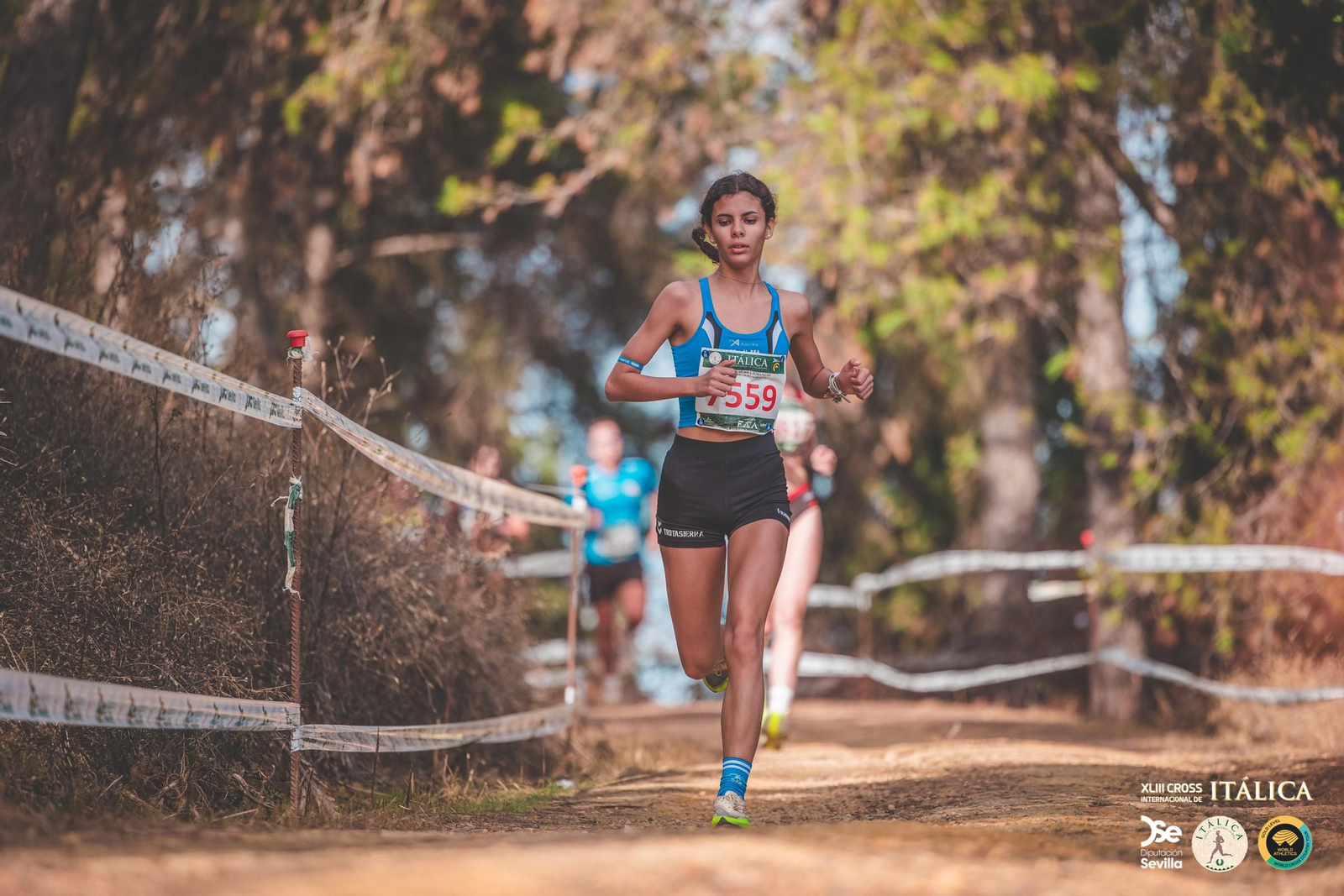 Búscate en las fotos del Cross de Itálica 2025 | 5