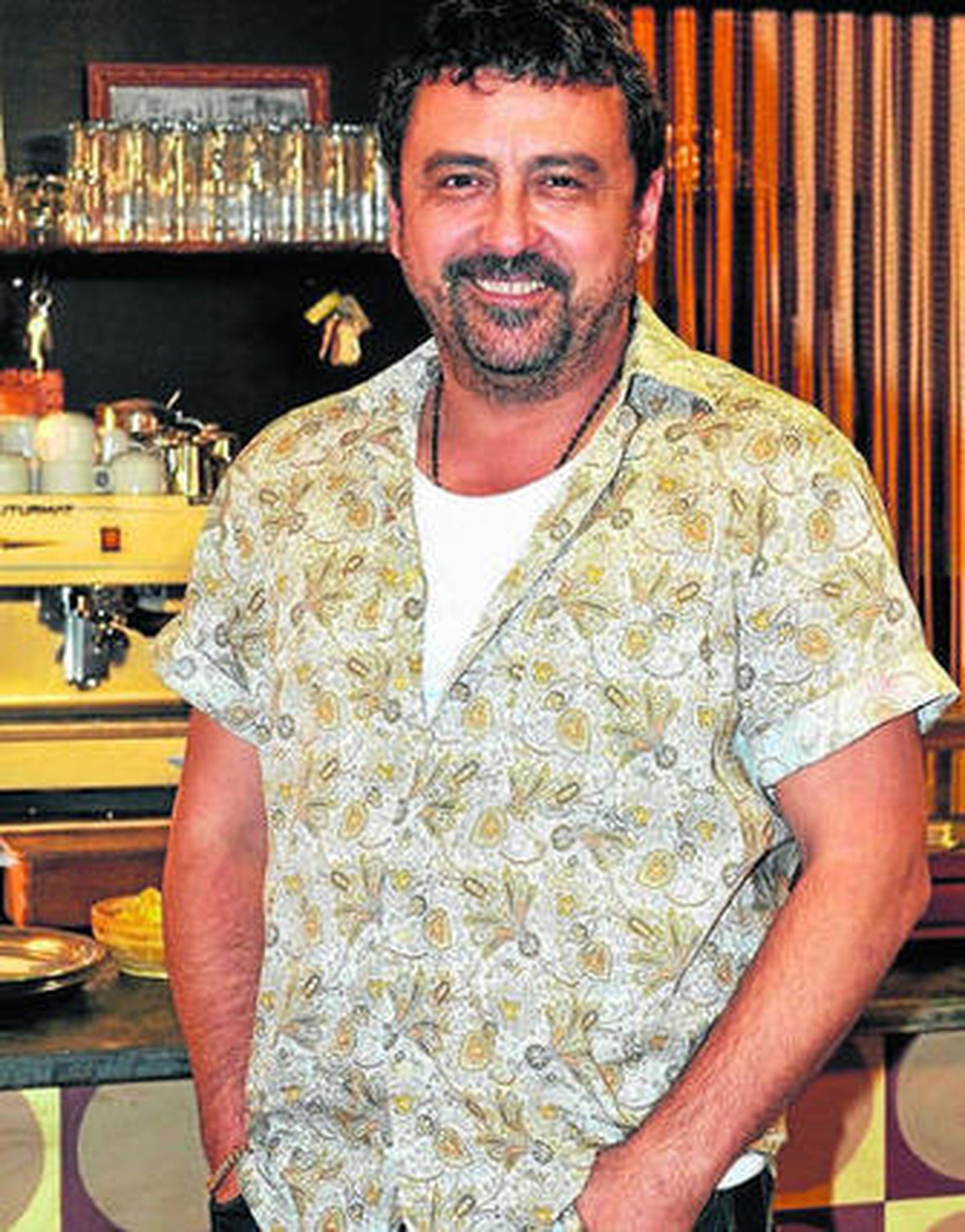 Paco Tous como Tino en 'Con el culo al aire'.