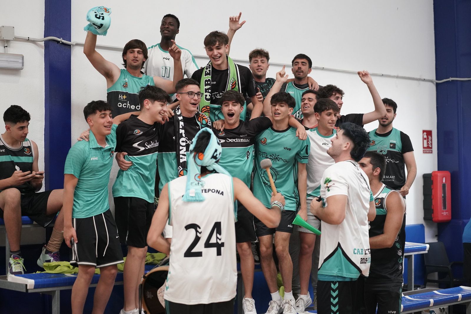 Ambientazo en Estepona para la Final Four de ascenso a Liga Femenina