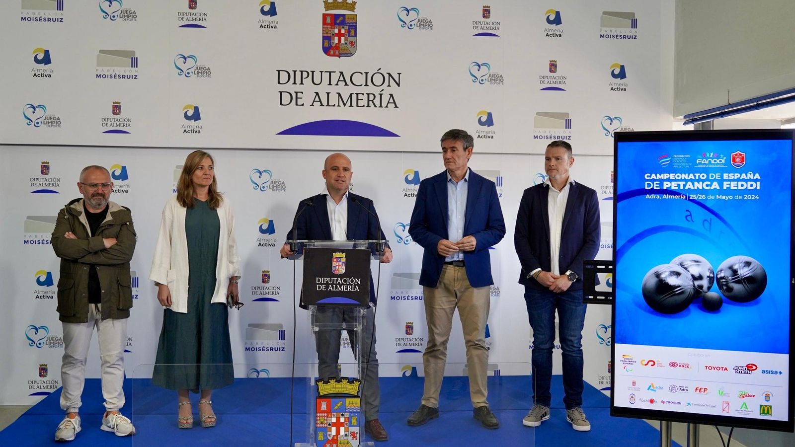 José Antonio García, vicepresidente y diputado de Deporte, toma la palabra en esta presentación.