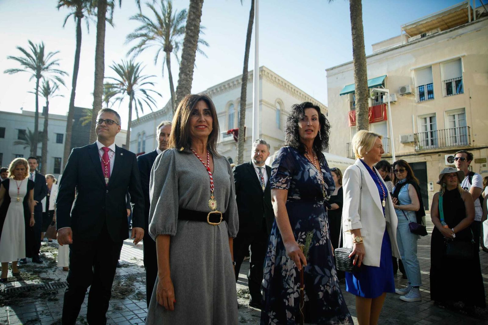Imágenes de la procesión del Corpus Christi en Almería: así han sido la misa y la posterior marcha por la capital