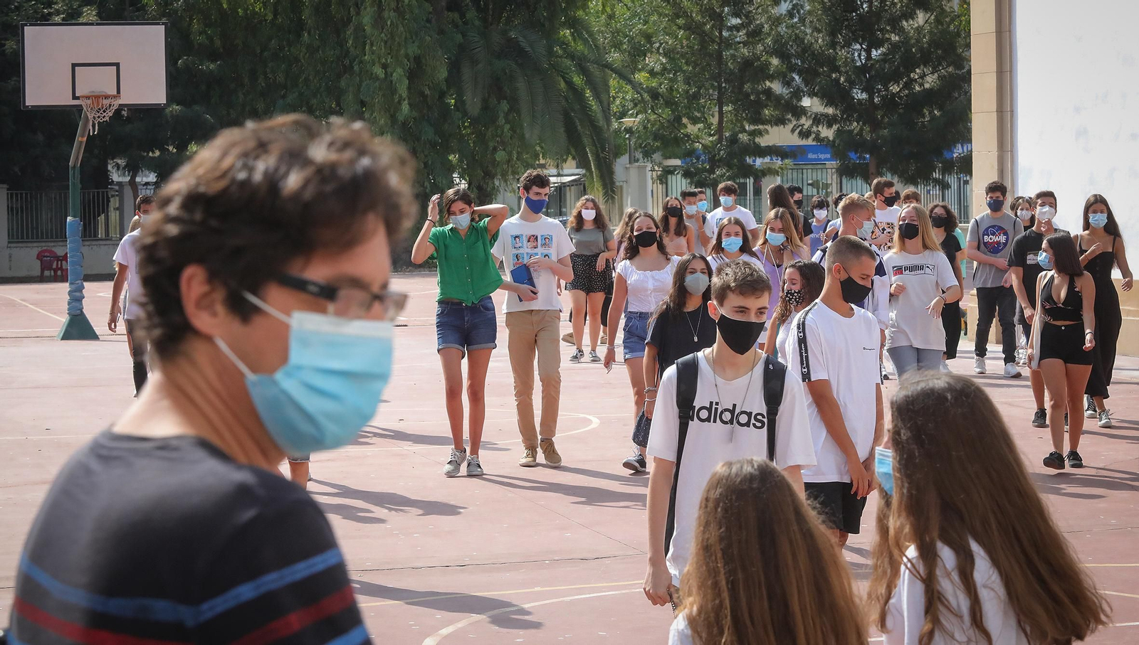 Comienzan las clases en los institutos condicionados por el Covid-19