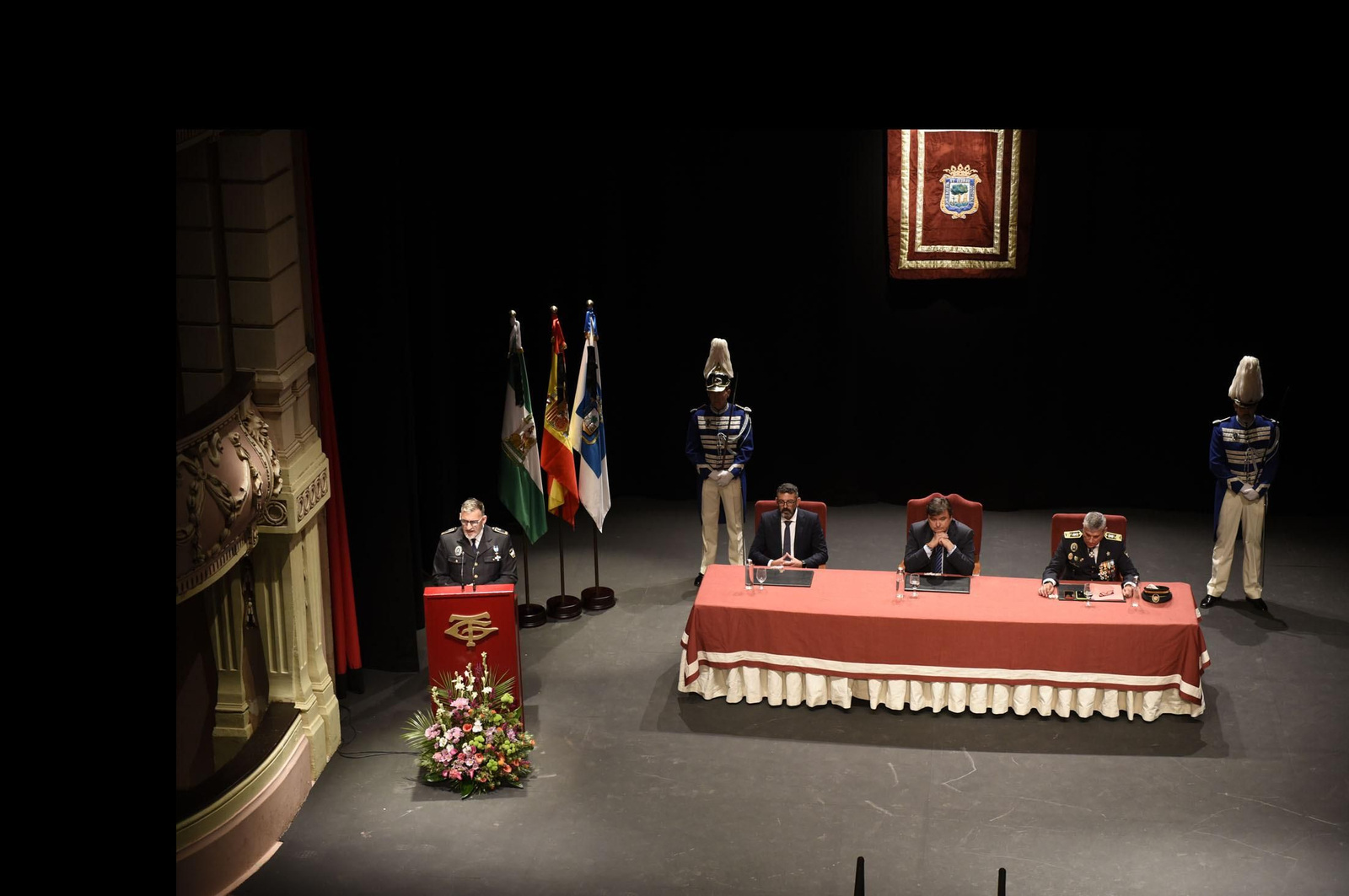 Imágenes del acto del Día de la Policía Local de Huelva