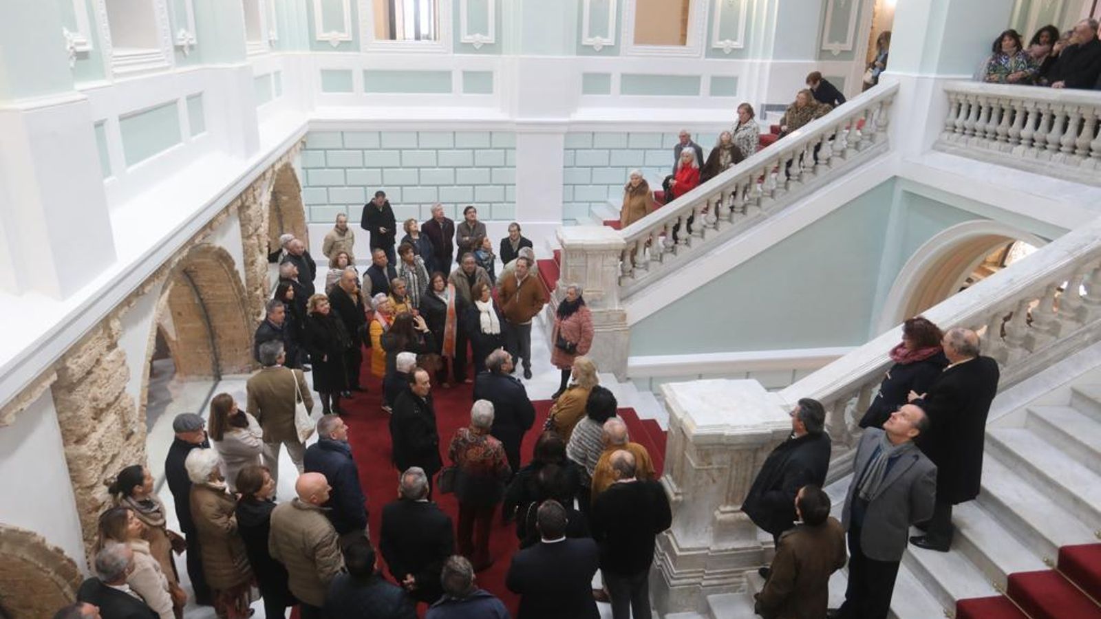Visita de las hermandades del Rocío de Cádiz al Ayuntamiento de San Fernando.
