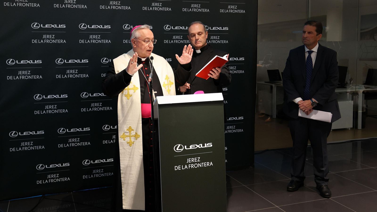 Inauguración del nuevo concesionario Lexus en Jerez