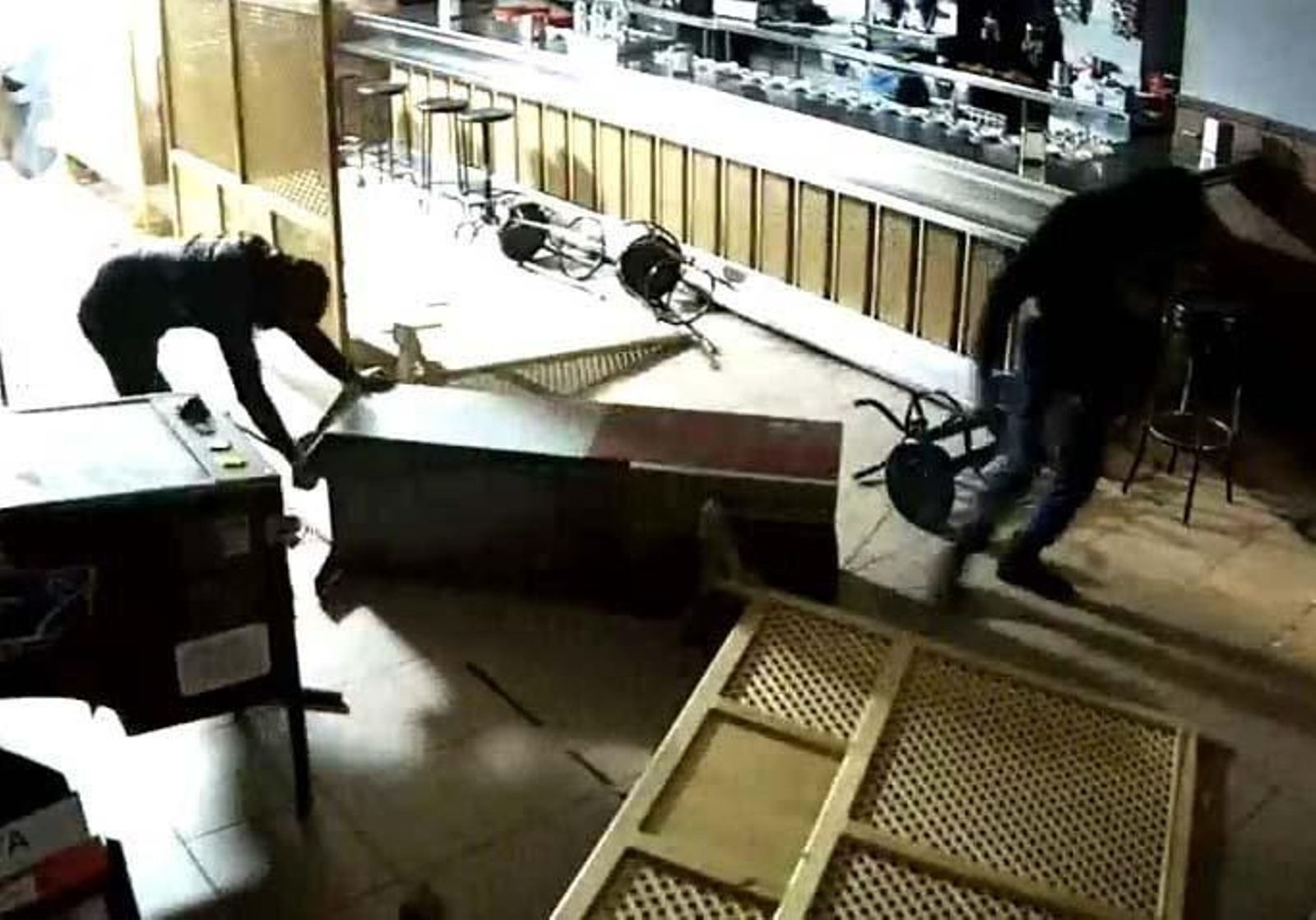 Imagen de una cámara de seguridad que captó uno de los robos.