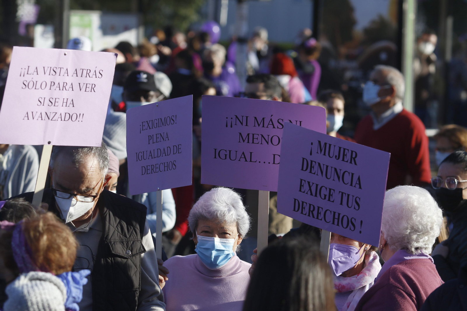 La manifestación del 8M en Córdoba, en fotografías