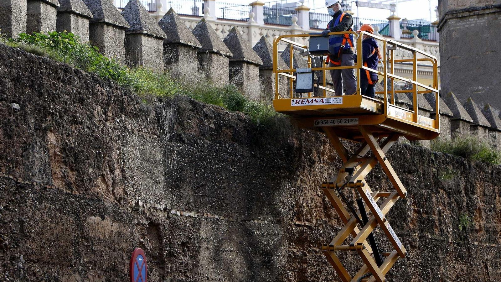Los trabajos ya se han iniciado en la cara interior.
