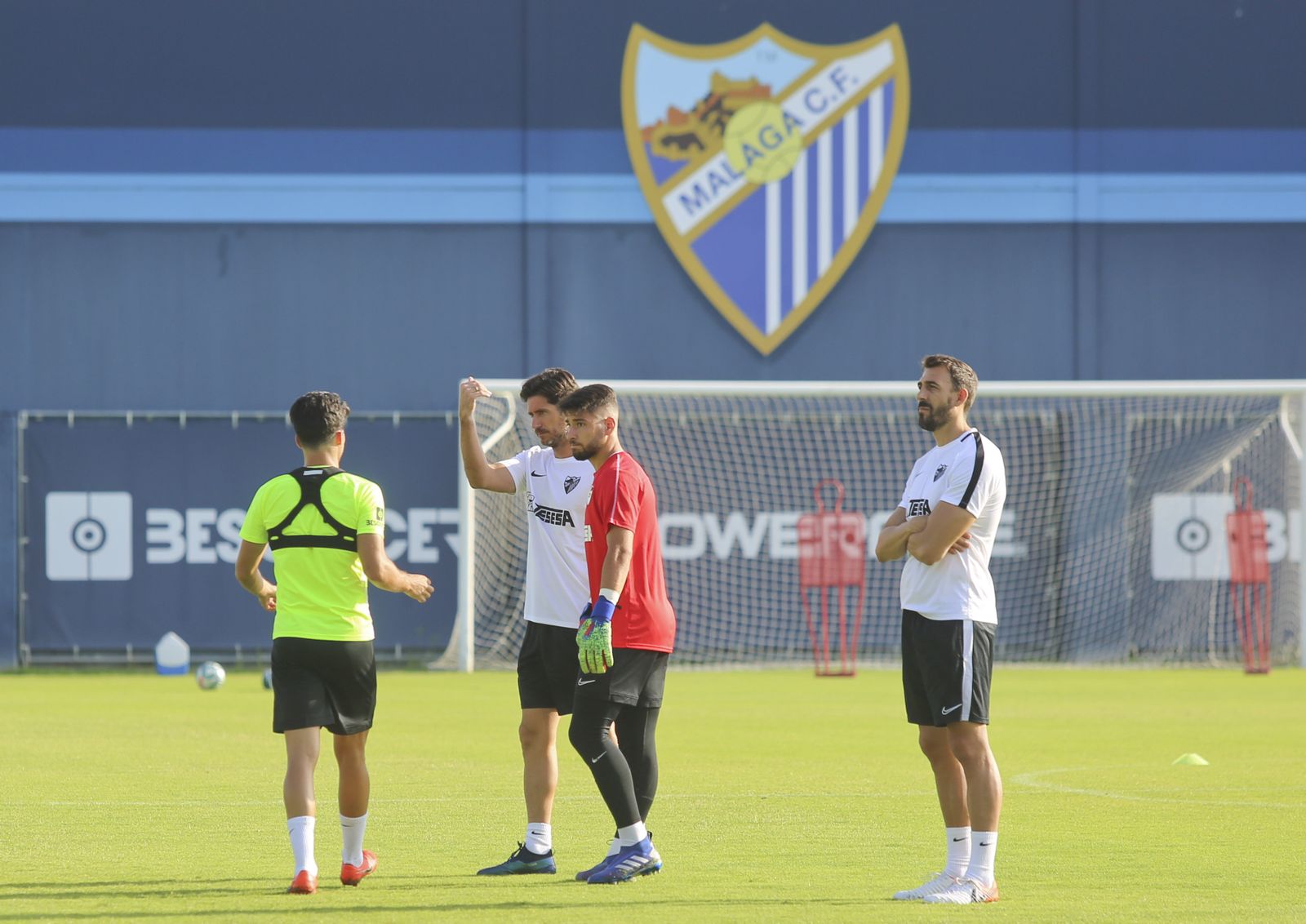 Las fotos del entrenamiento del Málaga en el Anexo de La Rosaleda