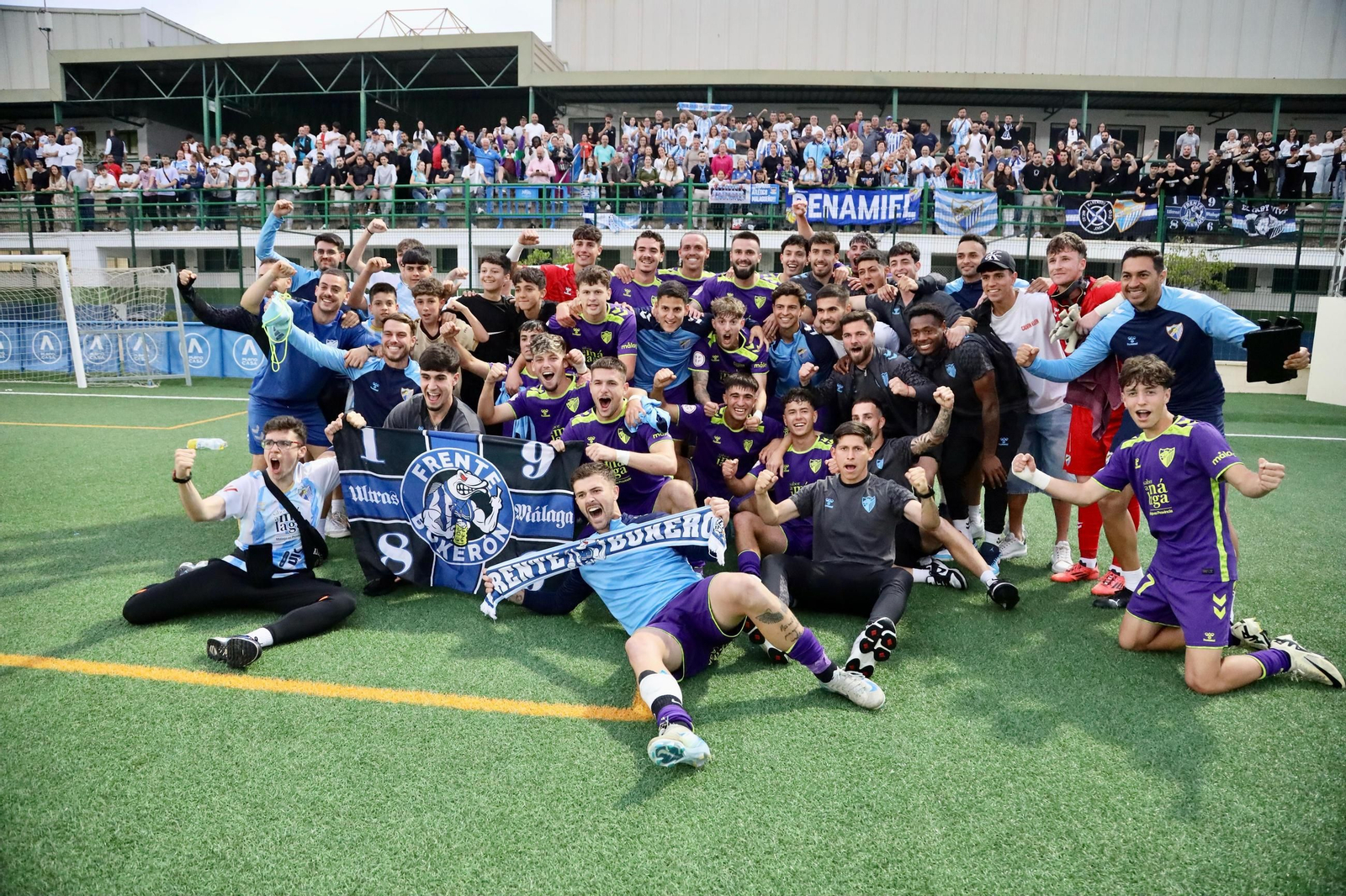 Loren, Chupete, Izan Merino, mucha afición... El Atlético Malagueño, apoyado en Mijas